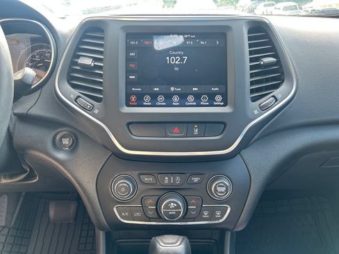 Used 2022 Jeep Cherokee Latitude Lux AWD/4WD image 18