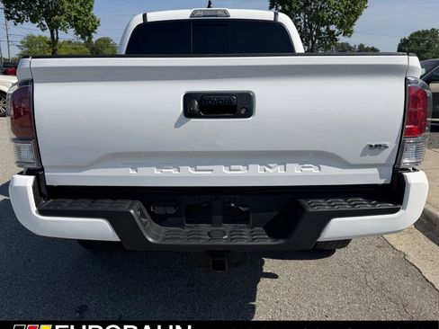 Used 2023 Toyota Tacoma TRD Sport RWD image 5