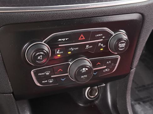 Used 2016 Dodge Charger SRT w/ Harman/Kardon Audio Group image 32