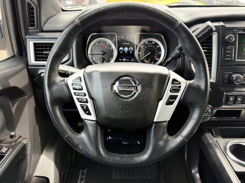Used 2019 Nissan Titan SV w/ SV Convenience Package AWD/4WD image 26