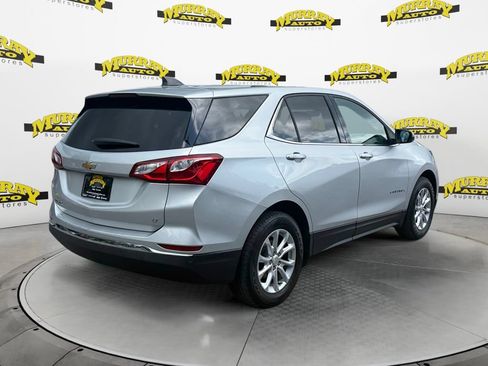 Used 2018 Chevrolet Equinox LT FWD image 5