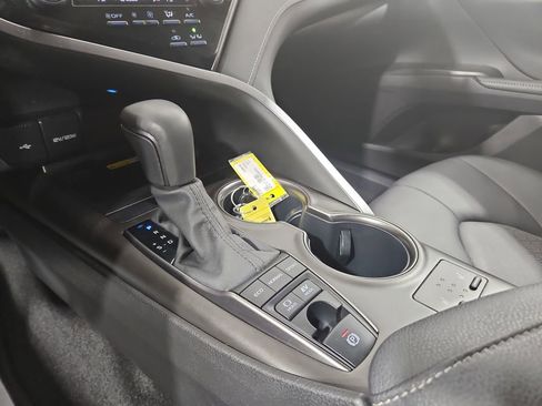 Used 2024 Toyota Camry XSE w/ Cold Weather Package image 22