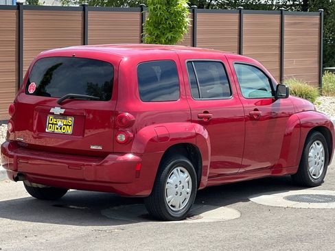 Used 2010 Chevrolet HHR LS FWD image 4