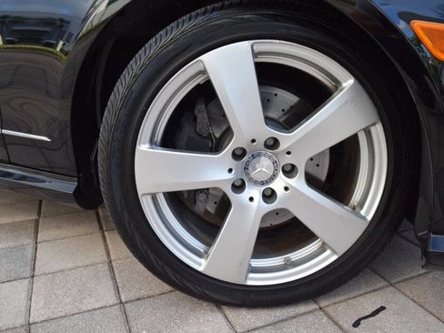 Used 2010 Mercedes-Benz E 350 4MATIC Sedan image 90