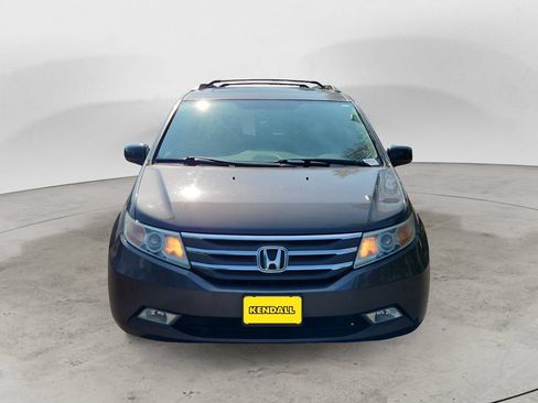 Used 2013 Honda Odyssey Touring image 2