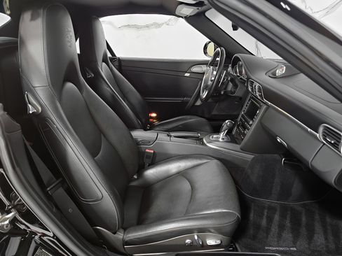 Used 2012 Porsche 911 Turbo AWD/4WD image 19