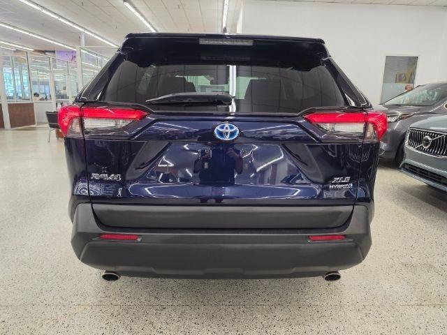 Used 2024 Toyota RAV4 XLE w/ Convenience Package AWD/4WD image 6