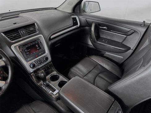 Used 2016 GMC Acadia SLT AWD/4WD image 25