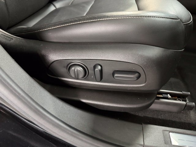 Used 2019 GMC Acadia SLT AWD/4WD image 25