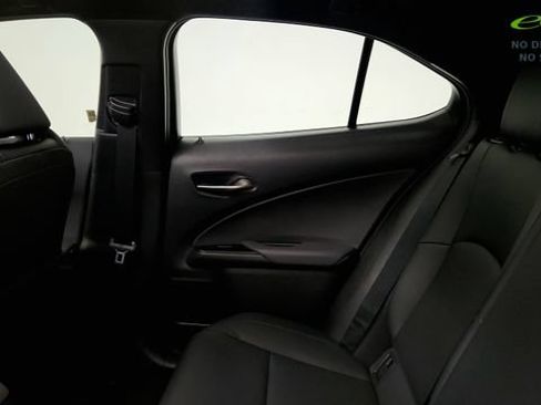 Used 2025 Lexus UX 300h FWD image 43