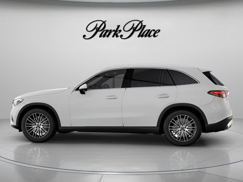 Used 2026 Mercedes-Benz GLC 300 image 8