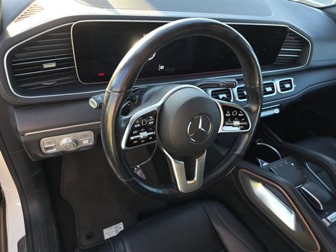 Used 2023 Mercedes-Benz GLS 450 4MATIC image 14