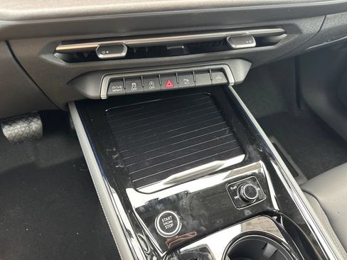 New 2026 Audi Q3 quattro 2.0T AWD/4WD image 20