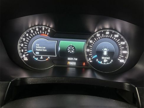 Used 2016 Ford Explorer Platinum image 23