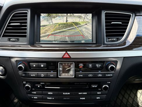 Used 2018 Genesis G80 3.8 w/ Option Group 02 image 30