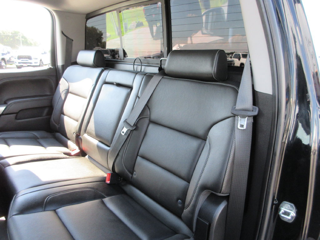 Used 2018 Chevrolet Silverado 1500 LTZ Z71 w/ Redline Edition AWD/4WD image 20