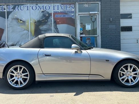 Used 2005 Honda S2000 image 2