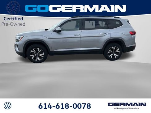 Used 2025 Volkswagen Atlas SE image 3