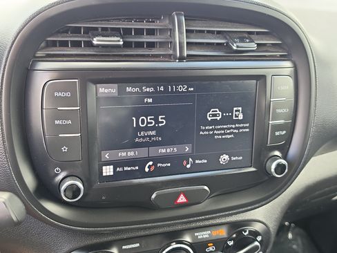 Certified 2023 Kia Soul LX FWD image 22