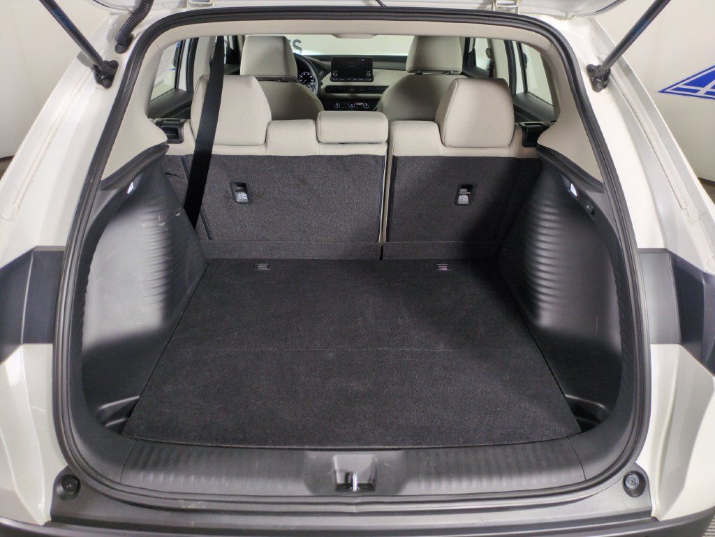 Certified 2025 Honda HR-V LX image 27