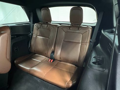Used 2020 Lincoln Aviator Reserve w/ Elements Package Plus AWD/4WD image 33