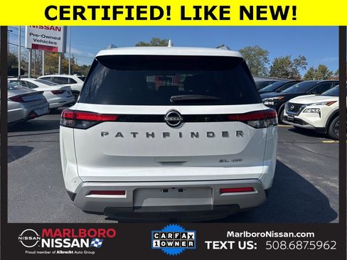 Certified 2025 Nissan Pathfinder SL image 6