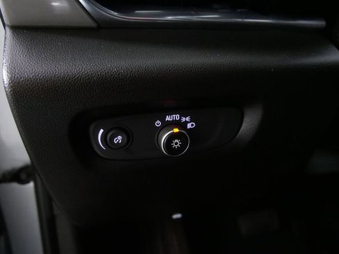 Used 2023 Chevrolet Traverse LT AWD/4WD image 18