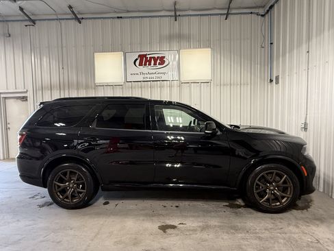 Used 2025 Dodge Durango R/T AWD/4WD image 2