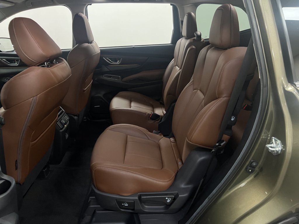 Used 2025 Subaru Ascent Touring AWD/4WD image 25