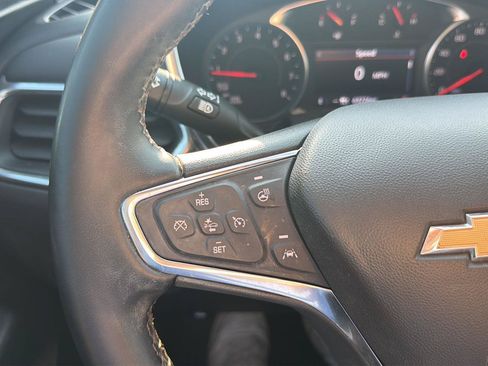 Used 2024 Chevrolet Equinox LT FWD image 25