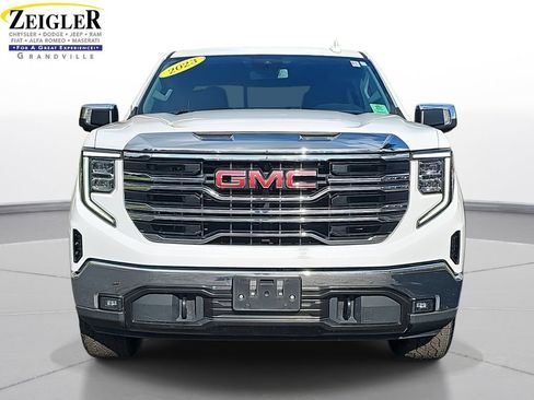 Used 2023 GMC Sierra 1500 SLT w/ SLT Premium Package image 2