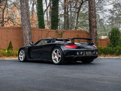 Used 2004 Porsche Carrera GT image 7
