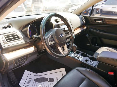 Used 2017 Subaru Outback 3.6R Limited AWD/4WD image 15