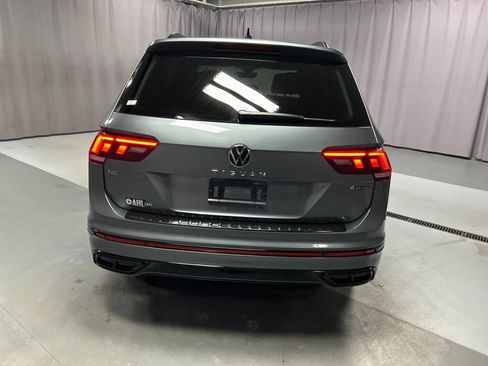 Used 2022 Volkswagen Tiguan SE R-Line image 6