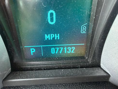 Used 2010 Chevrolet Equinox LS FWD image 21