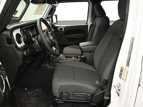 New 2026 Jeep Gladiator Sport image 11