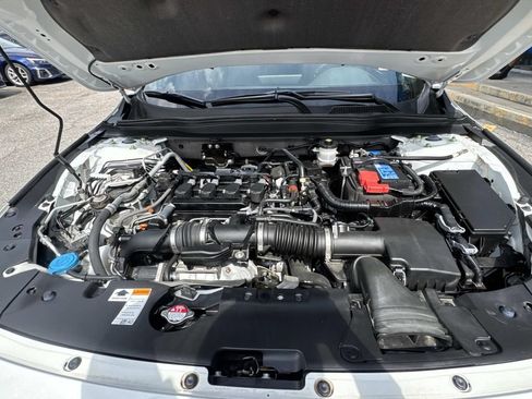 Used 2022 Honda Accord Sport image 3