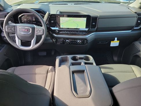 New 2026 GMC Sierra 2500 SLE w/ Preferred Package image 17