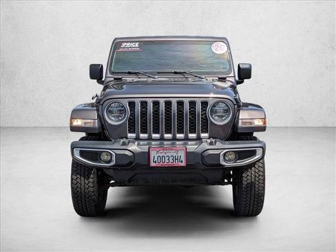 Used 2020 Jeep Gladiator Overland AWD/4WD image 3