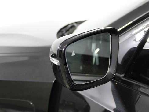 Used 2024 BMW 330e w/ M Sport Package RWD image 40