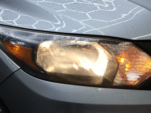 Used 2017 Honda HR-V EX image 25