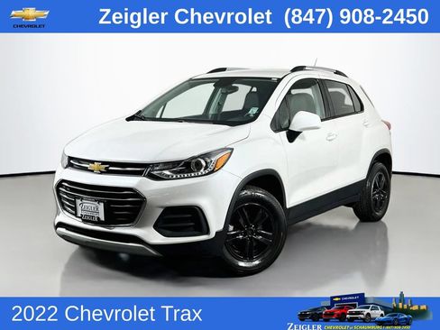 Used 2022 Chevrolet Trax LT w/ Driver Confidence Package AWD/4WD image 1