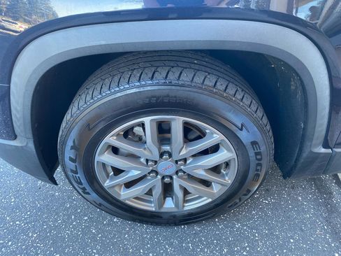 Used 2017 GMC Acadia SLE AWD/4WD image 11