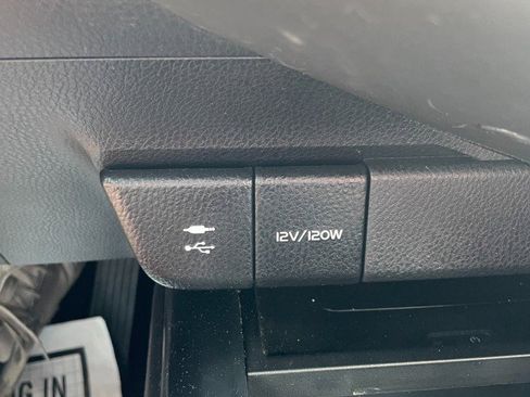 Used 2019 Toyota Camry XSE image 37