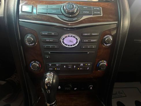 Used 2017 INFINITI QX80 2WD w/ Deluxe Technology Package image 16