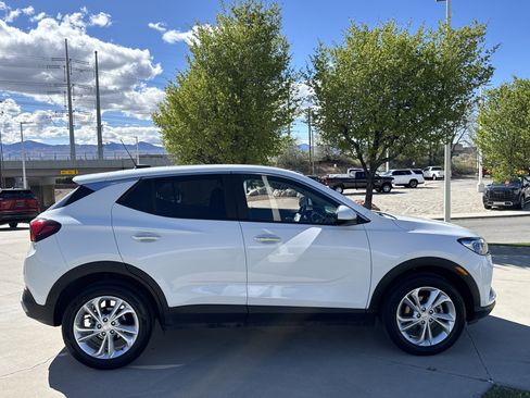 Used 2023 Buick Encore GX Preferred w/ Cold Weather Comfort Package image 6