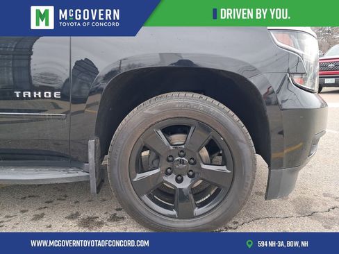 Used 2017 Chevrolet Tahoe LT w/ LT Midnight Edition AWD/4WD image 9