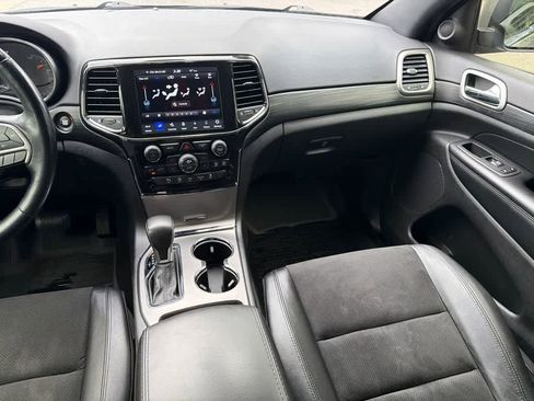 Used 2021 Jeep Grand Cherokee Laredo X RWD image 22
