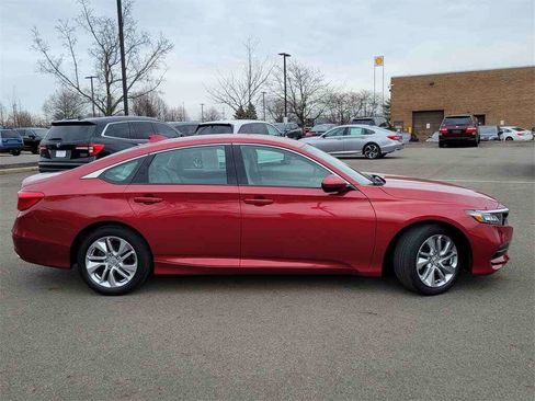 Used 2018 Honda Accord LX image 13
