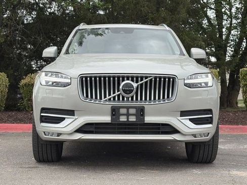Used 2022 Volvo XC90 T6 Inscription w/ Advanced Package image 12